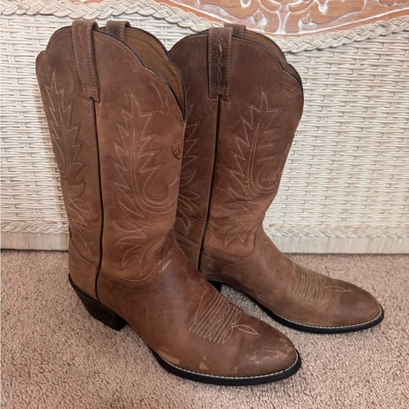 Ariat Shoes - Ariat Western Heritage Browns Distressed Leather Boots 9.5 B Style No.10001021